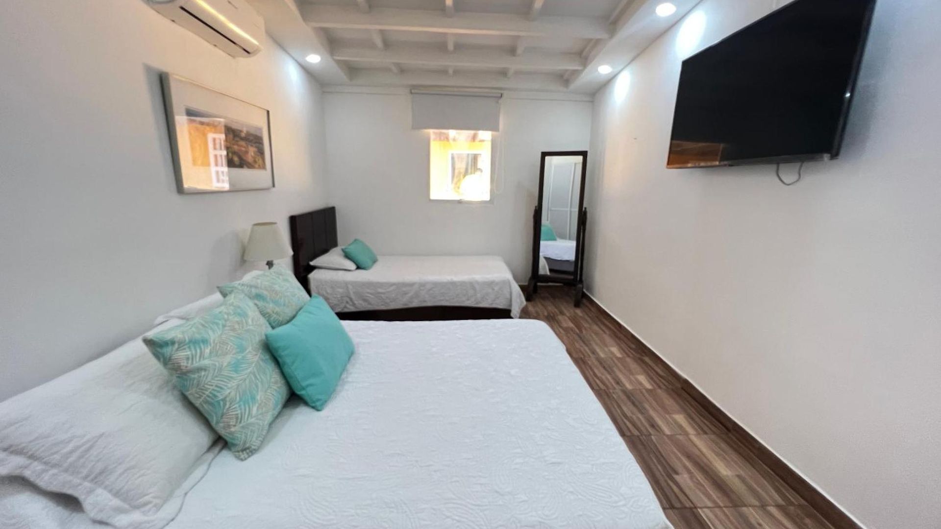 Apartment Hermoso Duplex En La Ciudad Amurallada! A218