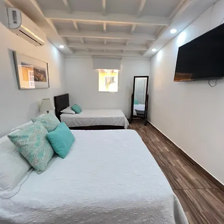 Apartment Hermoso Duplex En La Ciudad Amurallada! A218